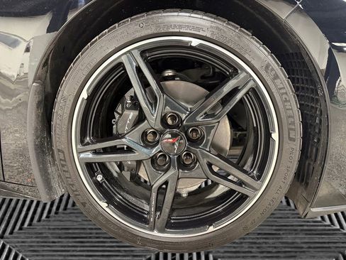 Used 2024 Chevrolet Corvette Stingray Coupe w/ 1LT RWD image 11