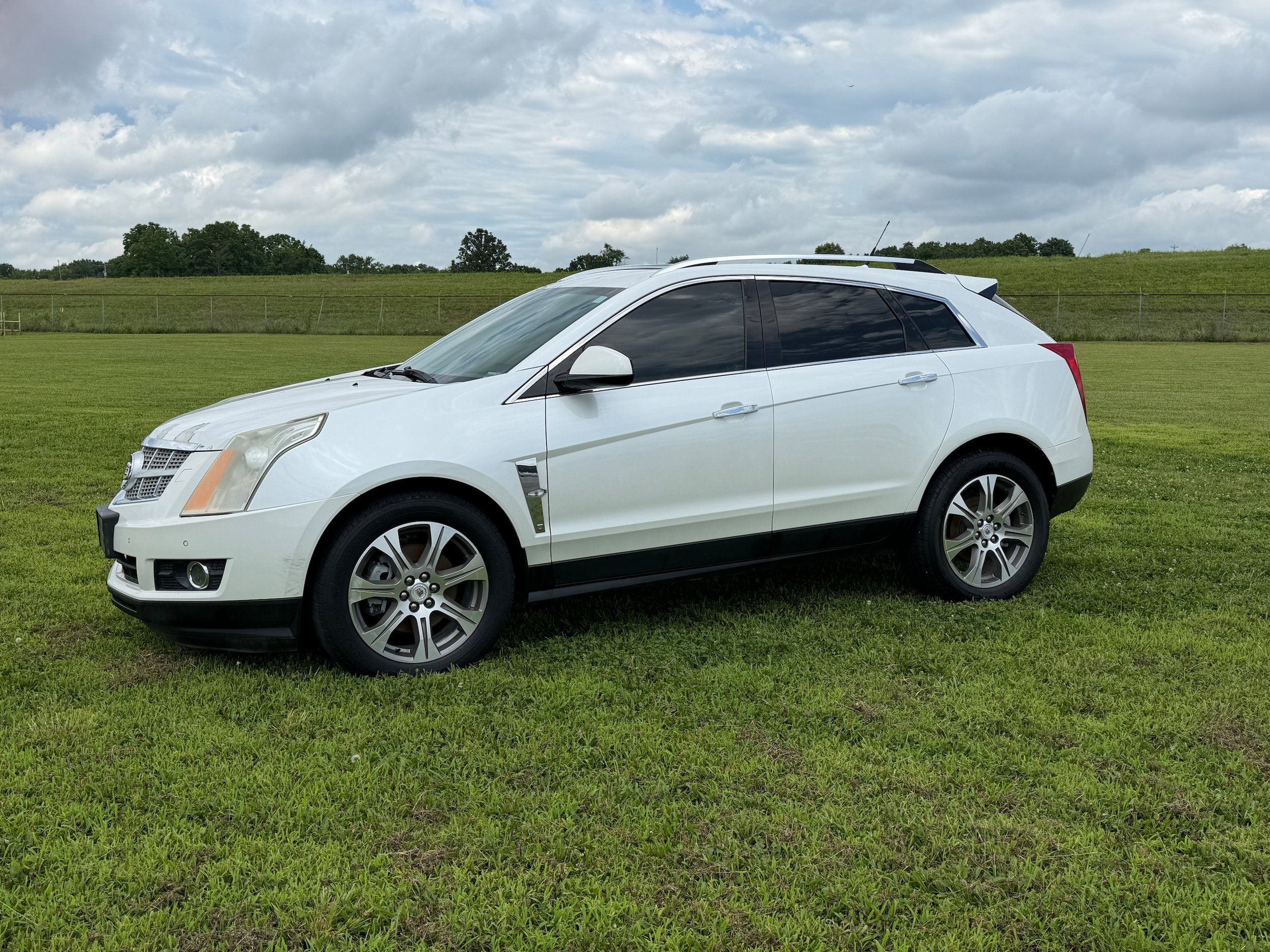 Used 2012 Cadillac SRX Premium w/ LPO, U-Rail D-Rings Package FWD image 1