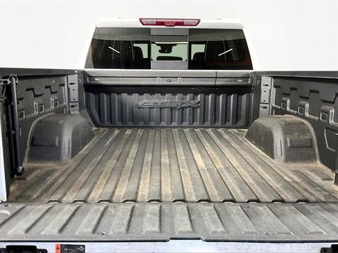 Used 2024 GMC Sierra 1500 AT4X image 7