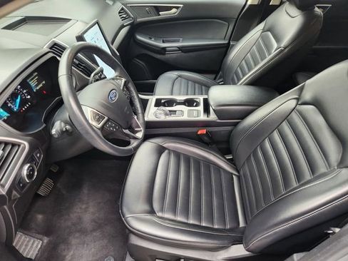 Used 2024 Ford Edge SEL AWD/4WD image 10