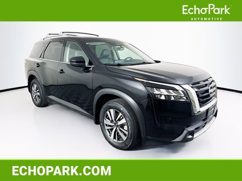 Used 2025 Nissan Pathfinder SL w/ Cargo Package AWD/4WD image 1