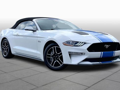 Used 2021 Ford Mustang GT Premium w/ Equipment Group 401A image 3