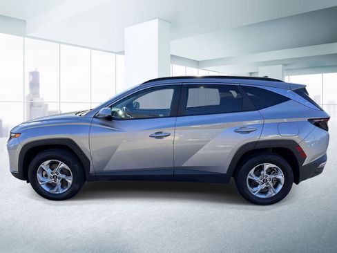 Used 2023 Hyundai Tucson SEL AWD/4WD image 2