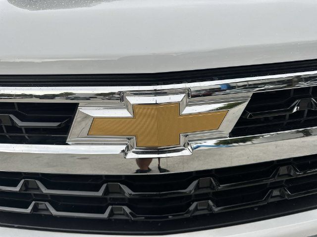 Used 2024 Chevrolet Silverado 1500 LT RWD image 10