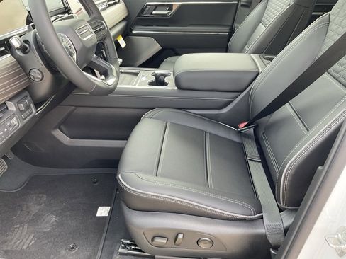 New 2025 GMC Sierra EV Denali image 17