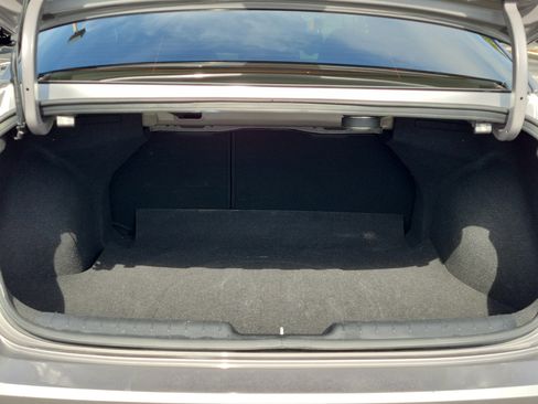 Used 2023 Hyundai Elantra Limited FWD image 10
