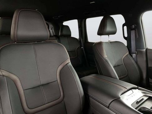 New 2026 Nissan Armada SL AWD/4WD image 31