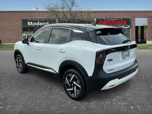Certified 2025 Nissan Kicks SV w/ SV Premium Package FWD image 2
