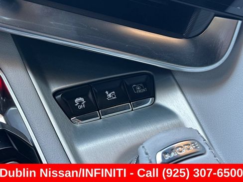 Used 2024 Chevrolet Corvette Stingray Preferred Cpe w/ Battery Protection Package RWD image 28