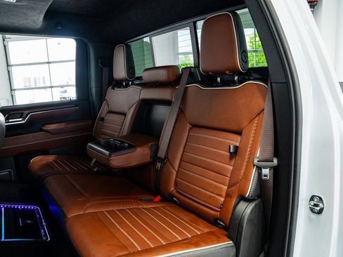 Used 2024 GMC Sierra 2500 Denali Ultimate w/ Max Trailering Package image 61