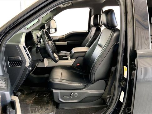 Used 2018 Ford F250 Lariat w/ Lariat Value Package AWD/4WD image 15