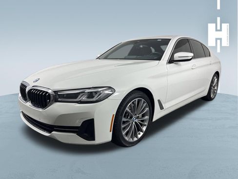 Used 2023 BMW 530i w/ Convenience Package RWD image 4