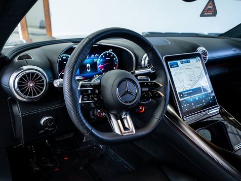 Used 2023 Mercedes-Benz SL 55 AMG 4MATIC image 40