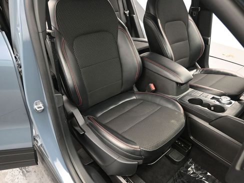 Used 2025 Ford Escape ST-Line Select image 10