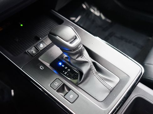 Used 2026 Toyota Corolla Cross XLE image 20