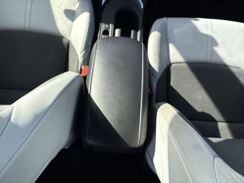 Used 2024 Toyota Corolla XSE image 33