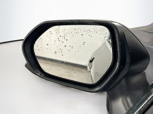 Used 2021 Toyota Camry LE image 16