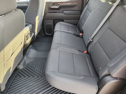 Used 2023 Chevrolet Silverado 1500 LT AWD/4WD image 27