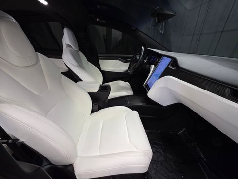 Used 2018 Tesla Model X 100D image 40