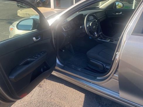 Used 2017 Kia Optima LX image 9