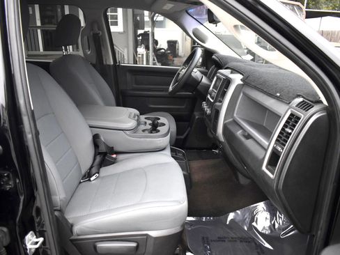 Used 2015 RAM 1500 Express image 13