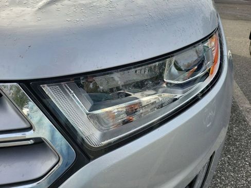 Used 2018 Ford Edge Titanium w/ Ford Safe & Smart Package image 10