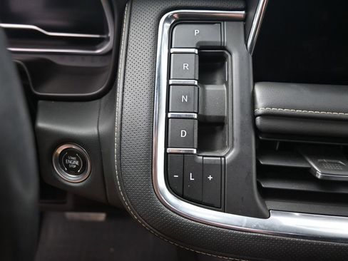 Used 2022 GMC Yukon SLT w/ SLT Luxury Package image 15