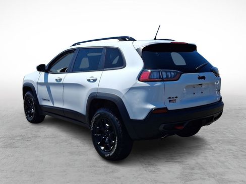 Used 2022 Jeep Cherokee Trailhawk w/ Comfort/Convenience Group AWD/4WD image 3