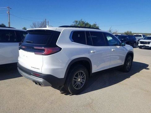 New 2026 GMC Acadia Elevation image 5
