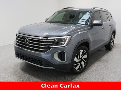 Used 2024 Volkswagen Atlas SE image 2