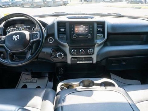 Used 2024 RAM 2500 Tradesman w/ Chrome Appearance Group AWD/4WD image 14