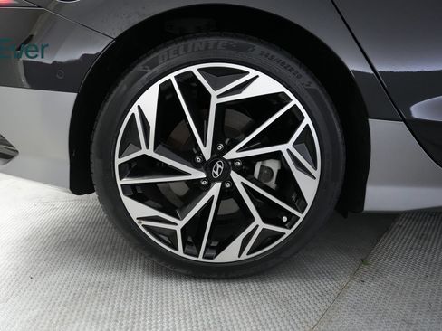 Used 2024 Hyundai Ioniq 6 Limited RWD image 21