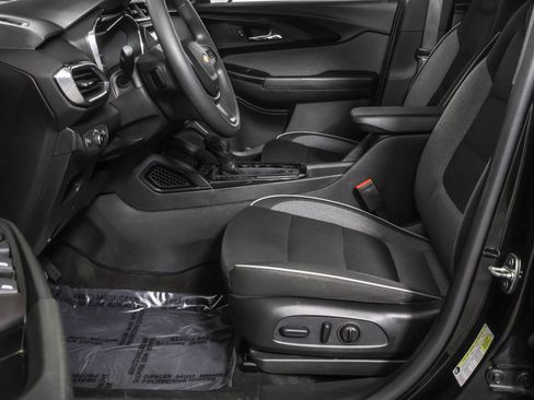 Used 2023 Chevrolet TrailBlazer LT image 22
