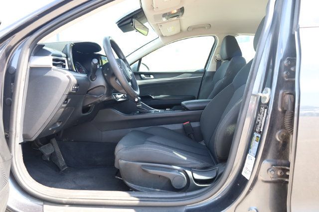 Used 2022 Kia K5 LXS FWD image 12
