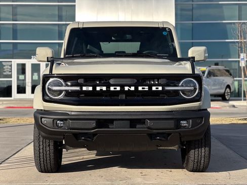 New 2025 Ford Bronco Outer Banks image 46