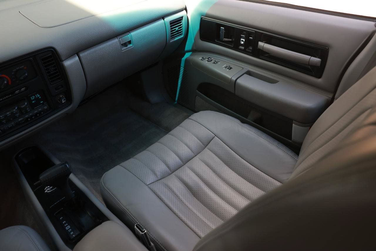 Used 1996 Chevrolet Caprice SS RWD image 23