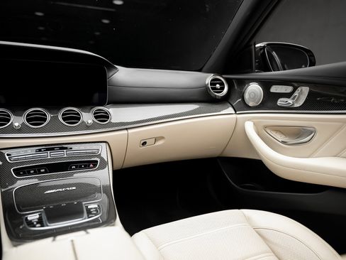 Used 2021 Mercedes-Benz E 63 AMG S image 45