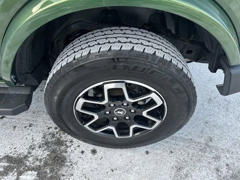 Used 2022 Ford Bronco Outer Banks image 10