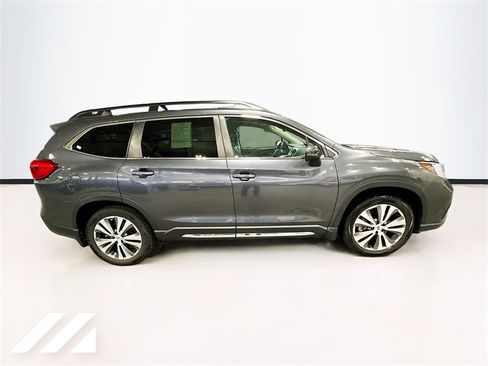 Certified 2022 Subaru Ascent Limited w/ Technology Package image 4
