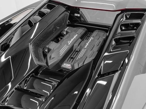 Used 2026 Lamborghini Revuelto AWD/4WD image 20