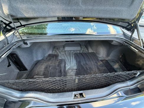 Used 2004 Lexus LS 430 RWD image 22