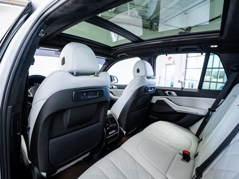 Used 2023 BMW X5 sDrive40i w/ Executive Package image 60