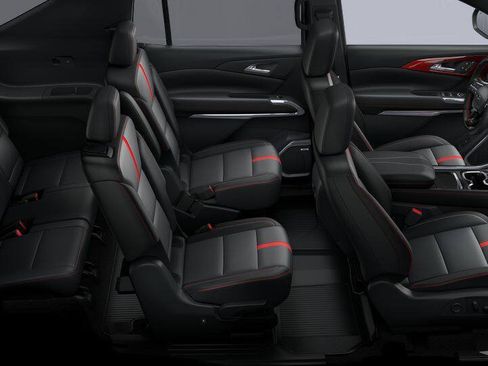 New 2026 Chevrolet Traverse RS w/ LPO, Floor Liner Package AWD/4WD image 18