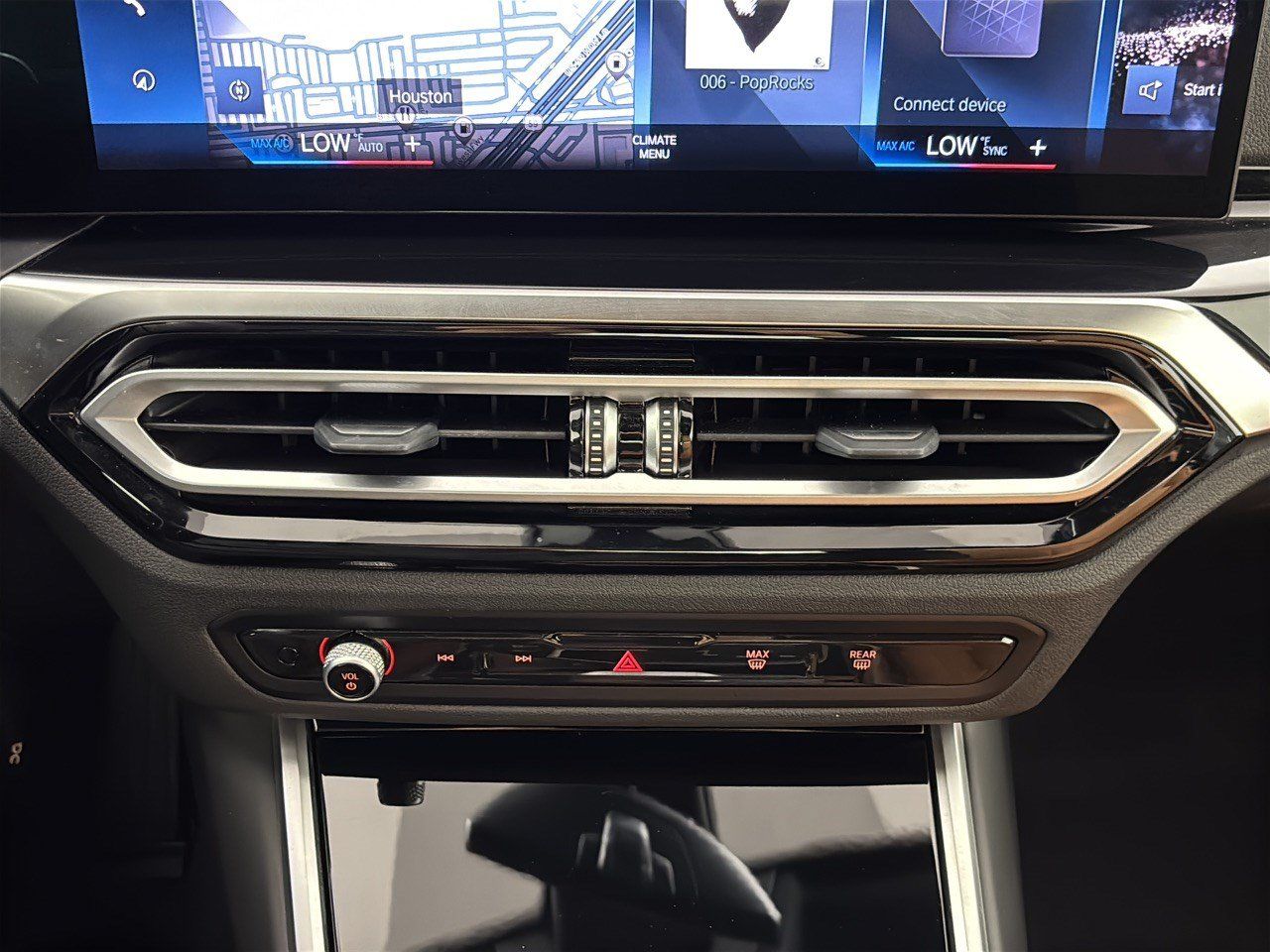 Certified 2024 BMW 230i Coupe w/ Convenience Package RWD image 22