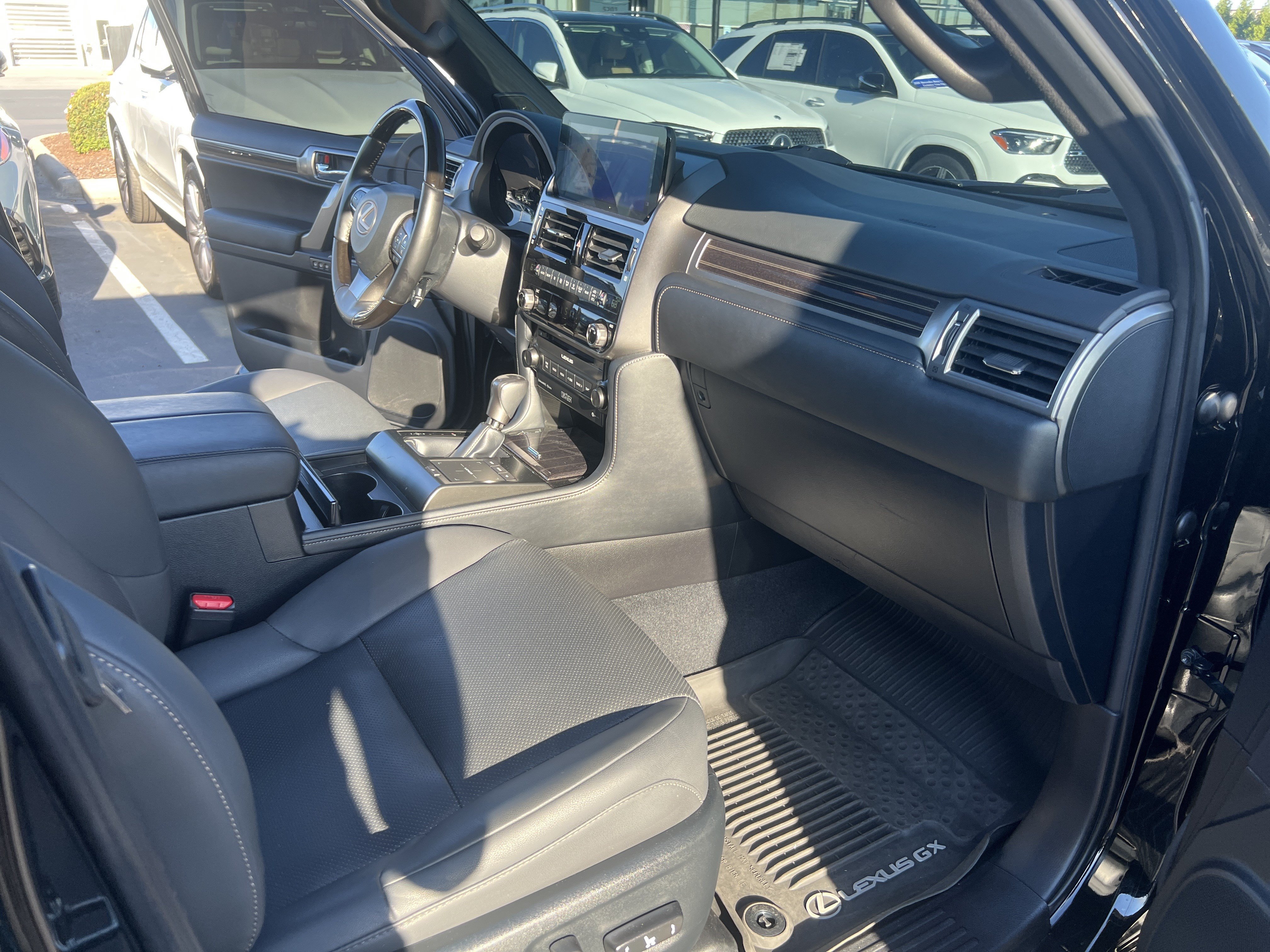Used 2023 Lexus GX 460 Premium AWD/4WD image 35