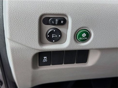 Used 2017 Honda Pilot EX-L image 8