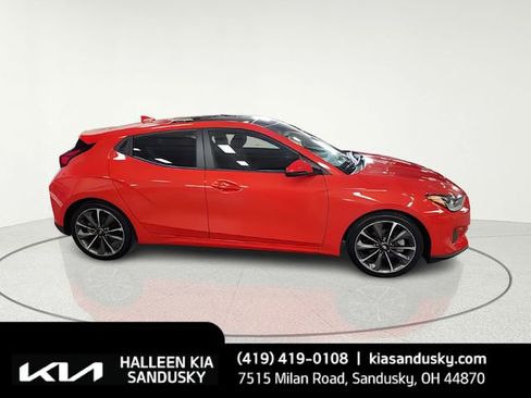 Used 2020 Hyundai Veloster 2.0 Premium image 7