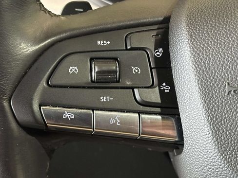 Used 2023 Cadillac XT4 Premium Luxury AWD/4WD image 25