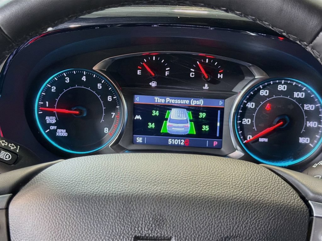 Used 2023 Chevrolet Traverse LT w/ LT Premium Package AWD/4WD image 14