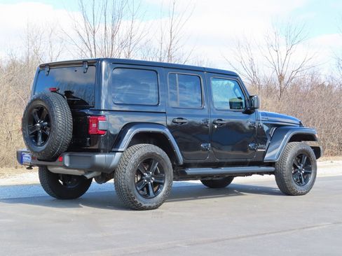Used 2023 Jeep Wrangler Sahara image 3